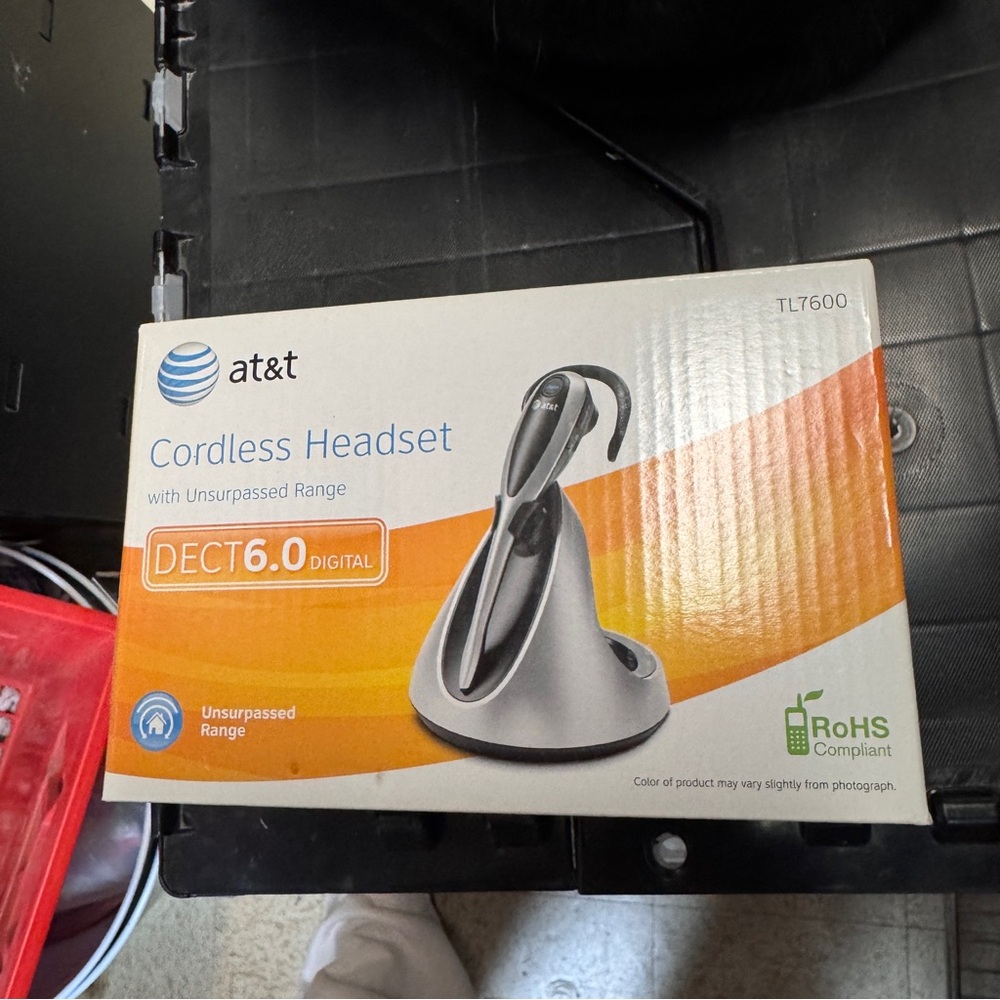 AT&T Cordless Headset with DECT 6.0 Digital Technology - Silver